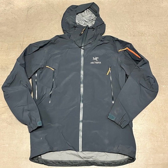 ARC’TERYX Theta SV Jacket Men’s Size Large - Picture 2 of 8
